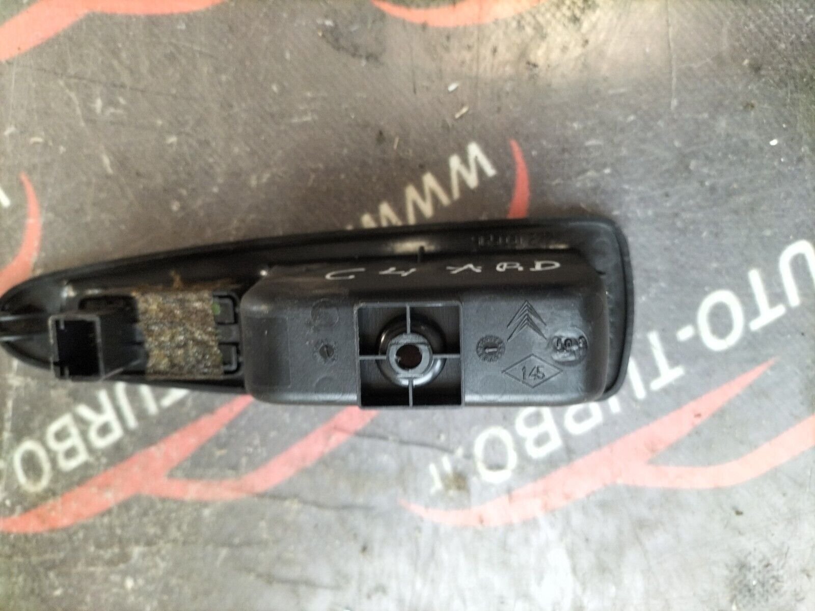 COMMANDE LEVE VITRE ARRIERE DROITE  CITROEN C4 9650912777