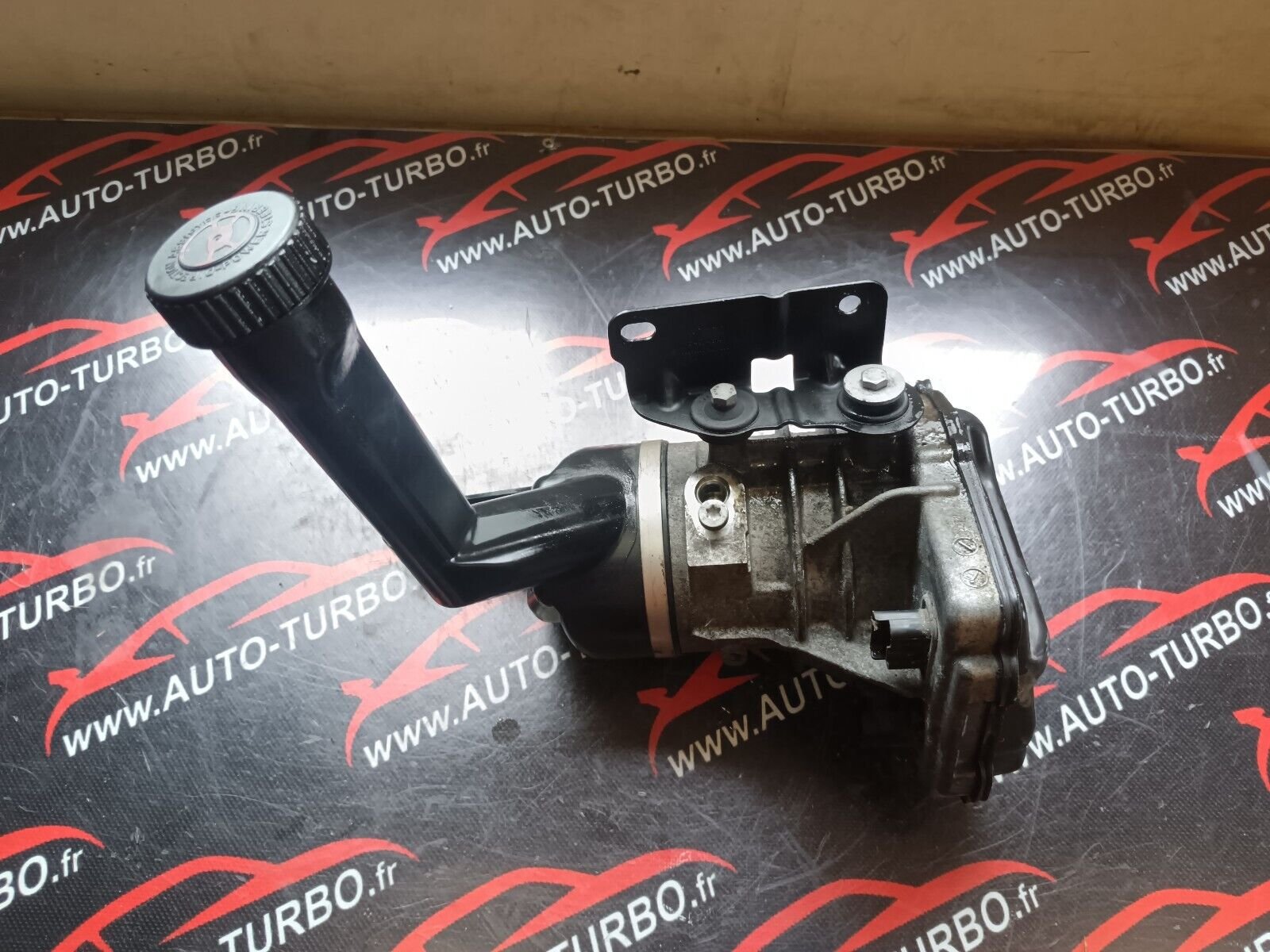 POMPE DE DIRECTION CITROEN C4 PICASSO REFERENCE: 9684040180