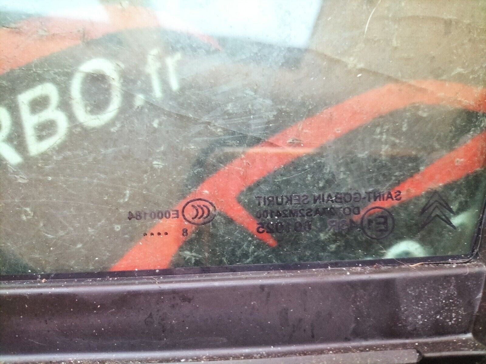 CUSTODE AVANT DROITE CITROEN C4