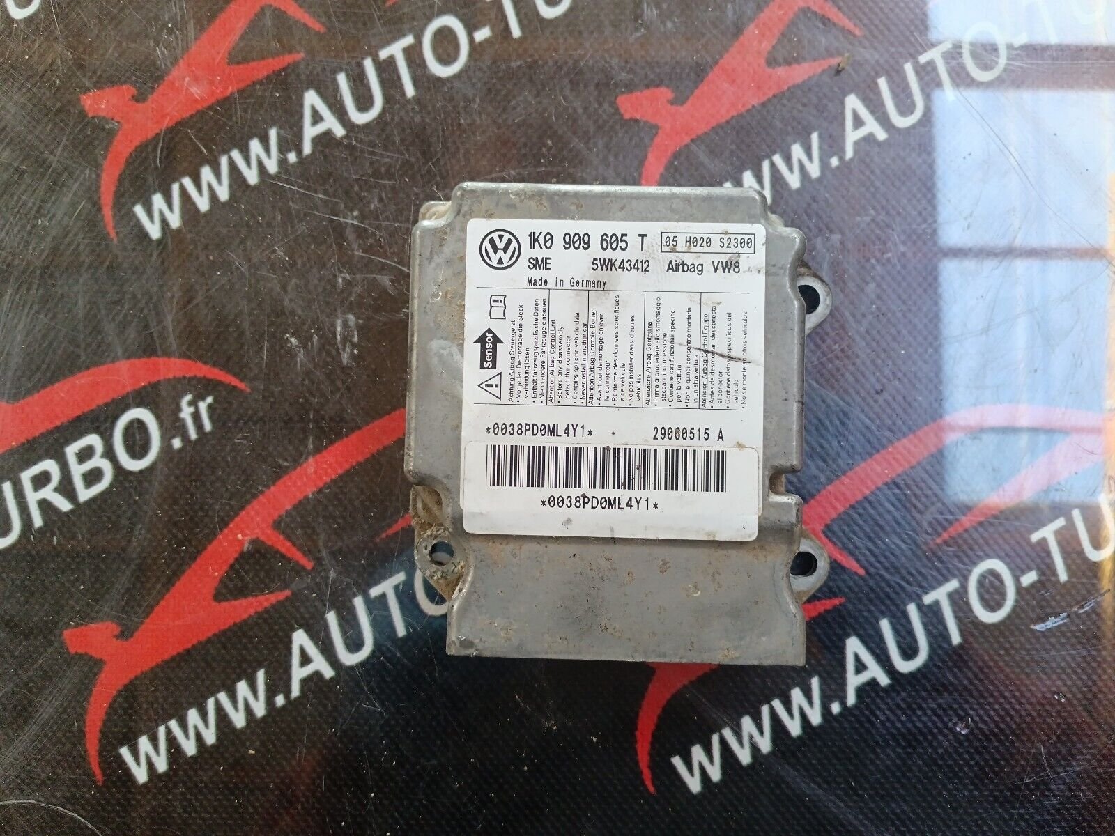 BOITIER CENTRALE AIRBAG VOLKSWAGEN GOLF V REFERENCE: 1K0909605