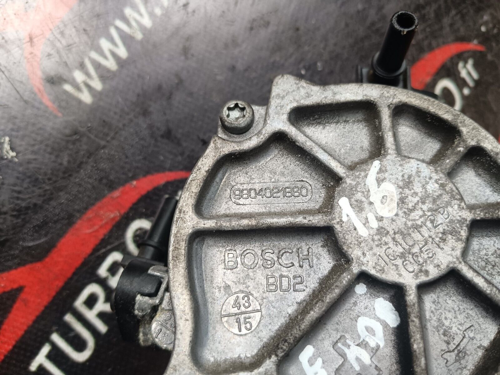 POMPE A VIDE PEUGEOT 2008 1.6eHDI REFERENCE: 9804021880