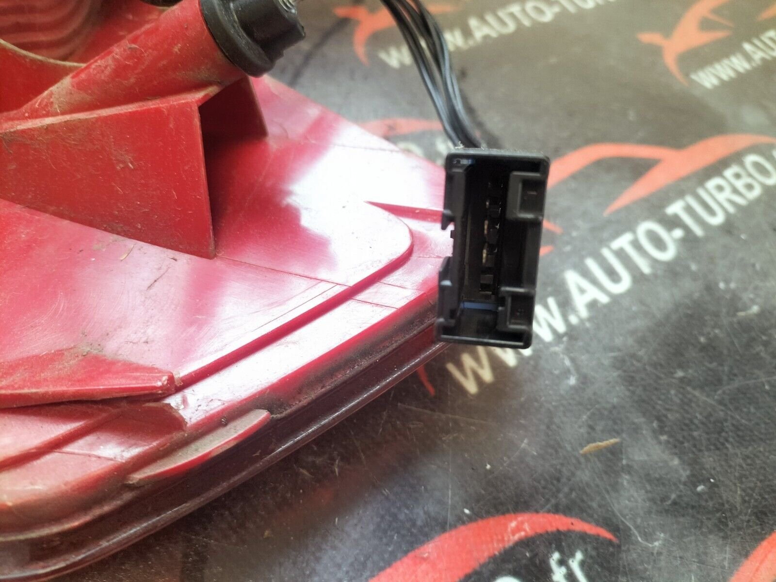 FEUX PRINCIPALE ARRIERE GAUCHE  CITROEN C4 9655864080