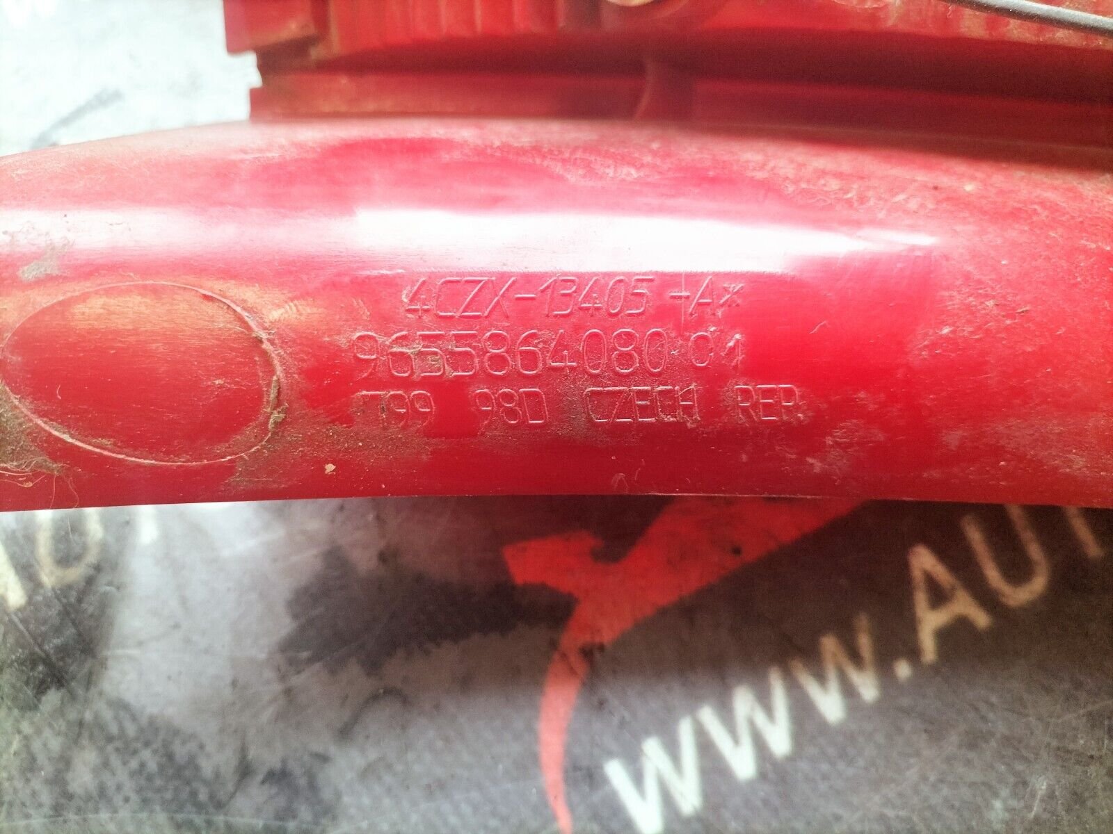 FEUX PRINCIPALE ARRIERE GAUCHE  CITROEN C4 9655864080