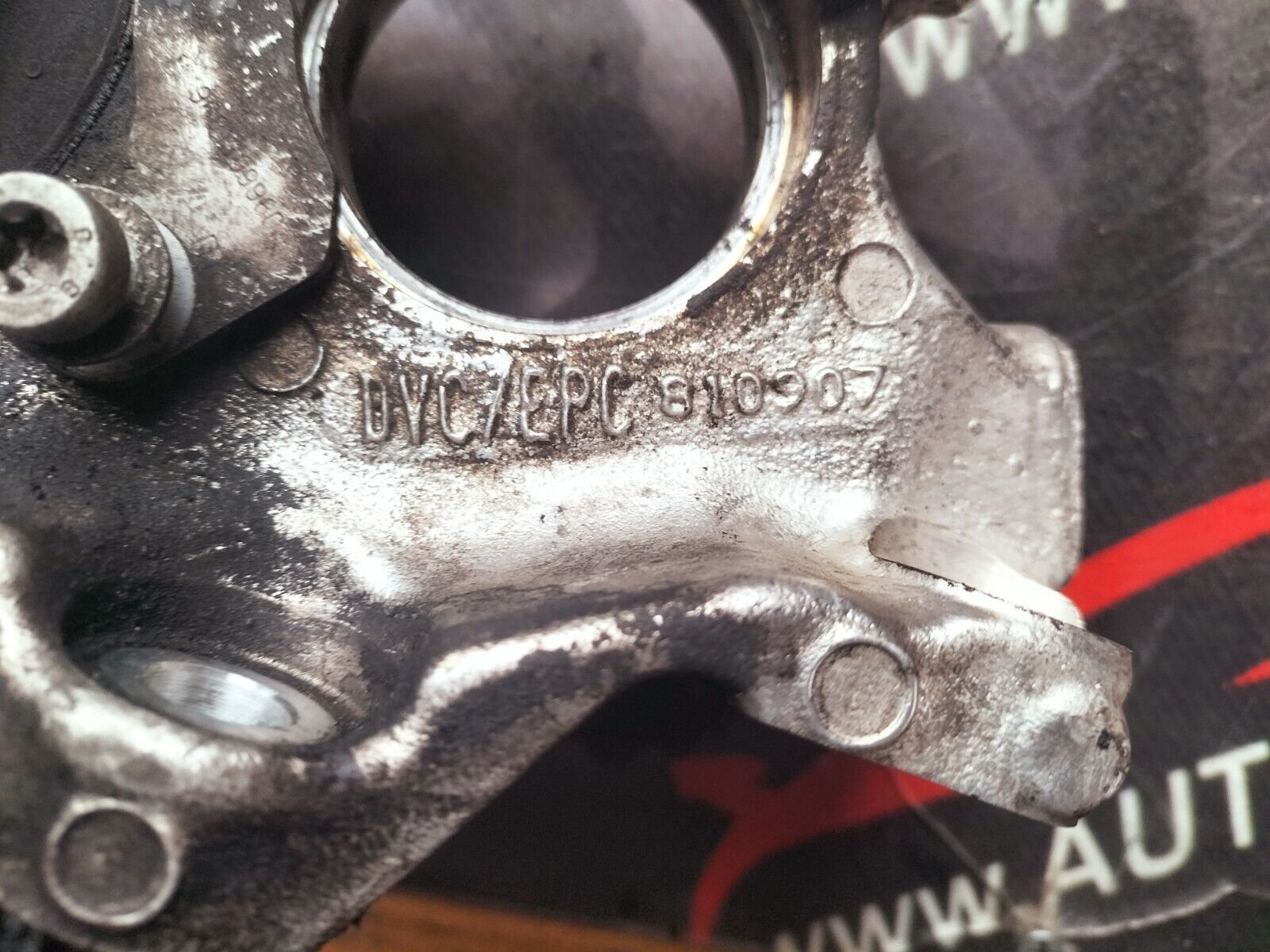 SUPPORT MOTEUR BAS MILIEAU BVA  CITROEN C4 2009 1.6 HDI 110 CH 810907