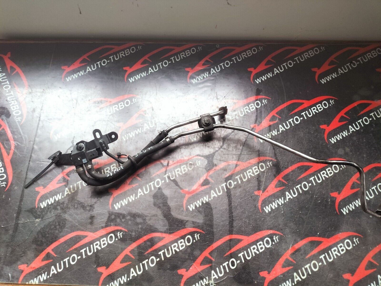 CAPTEUR  PRESSION DES GAZ ECHAPPEMENT FAP CITROEN C4 1.6 HDI 110 CH 9662143180