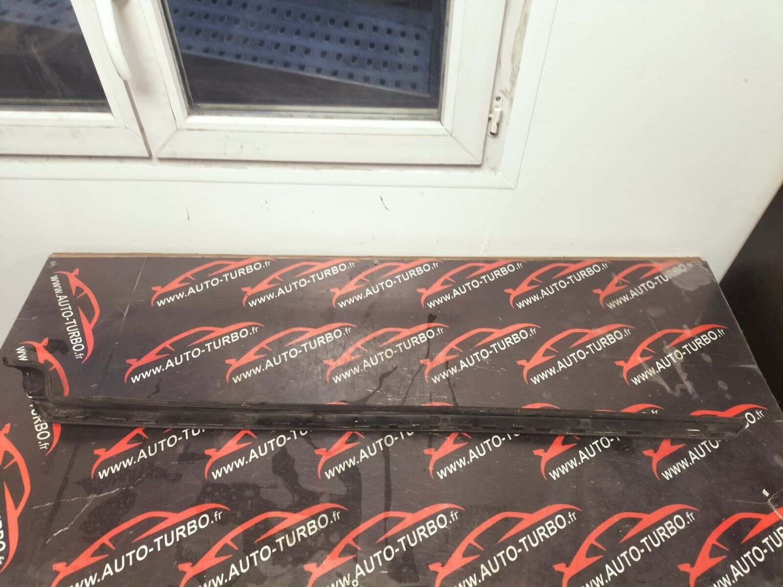 BAIE DE PARE BRISE CITROEN C4 1.6 HDI 110 CH 96563473XC