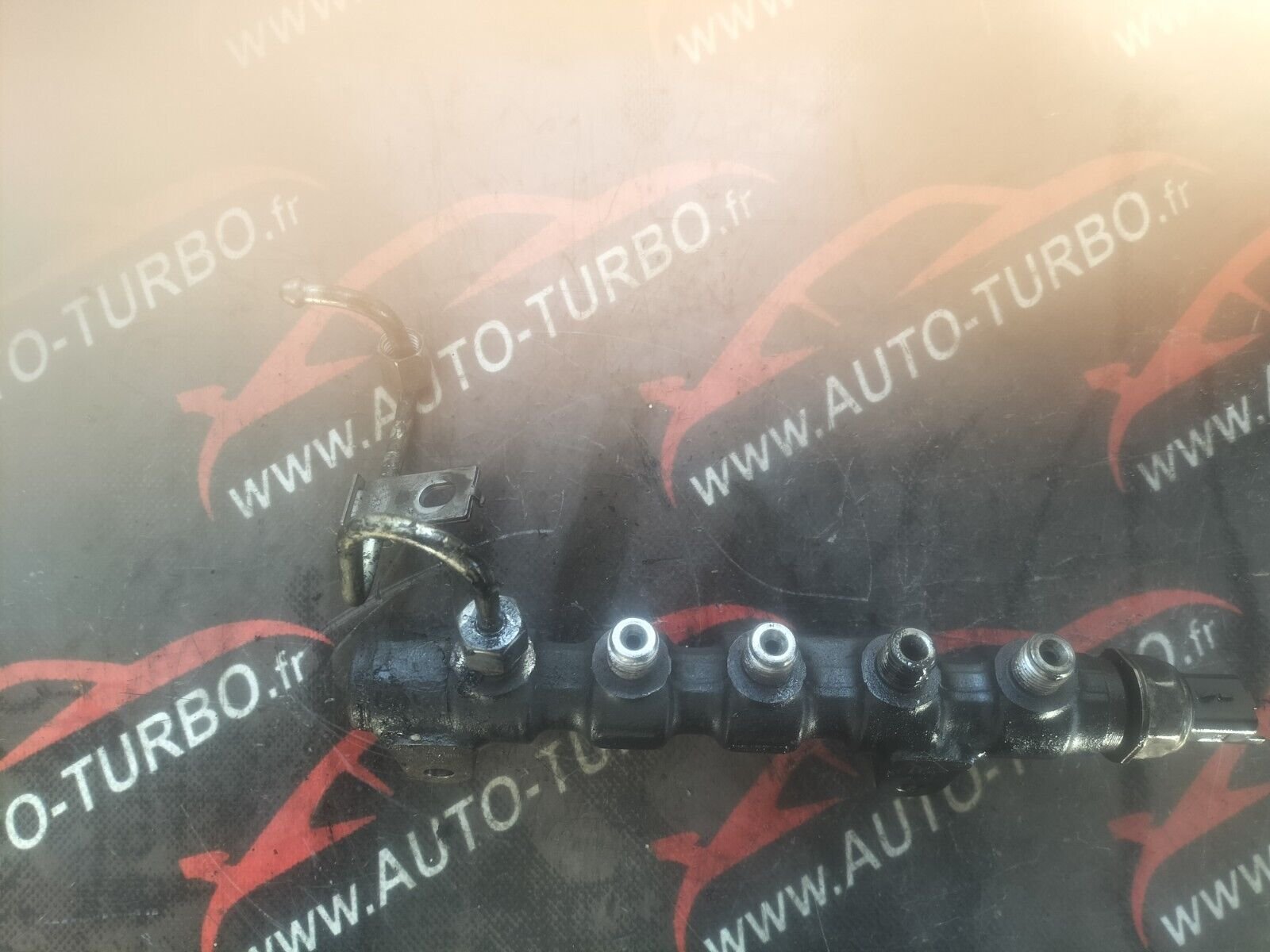 RAMPE D'INJECTION PSA 1.6 HDI 9654592680