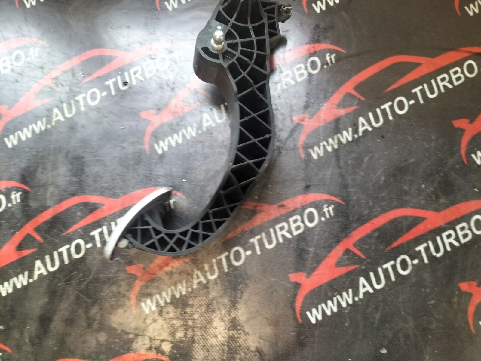 PEDALE DE FREIN CITROEN DS3  1.6 THP 156 CH