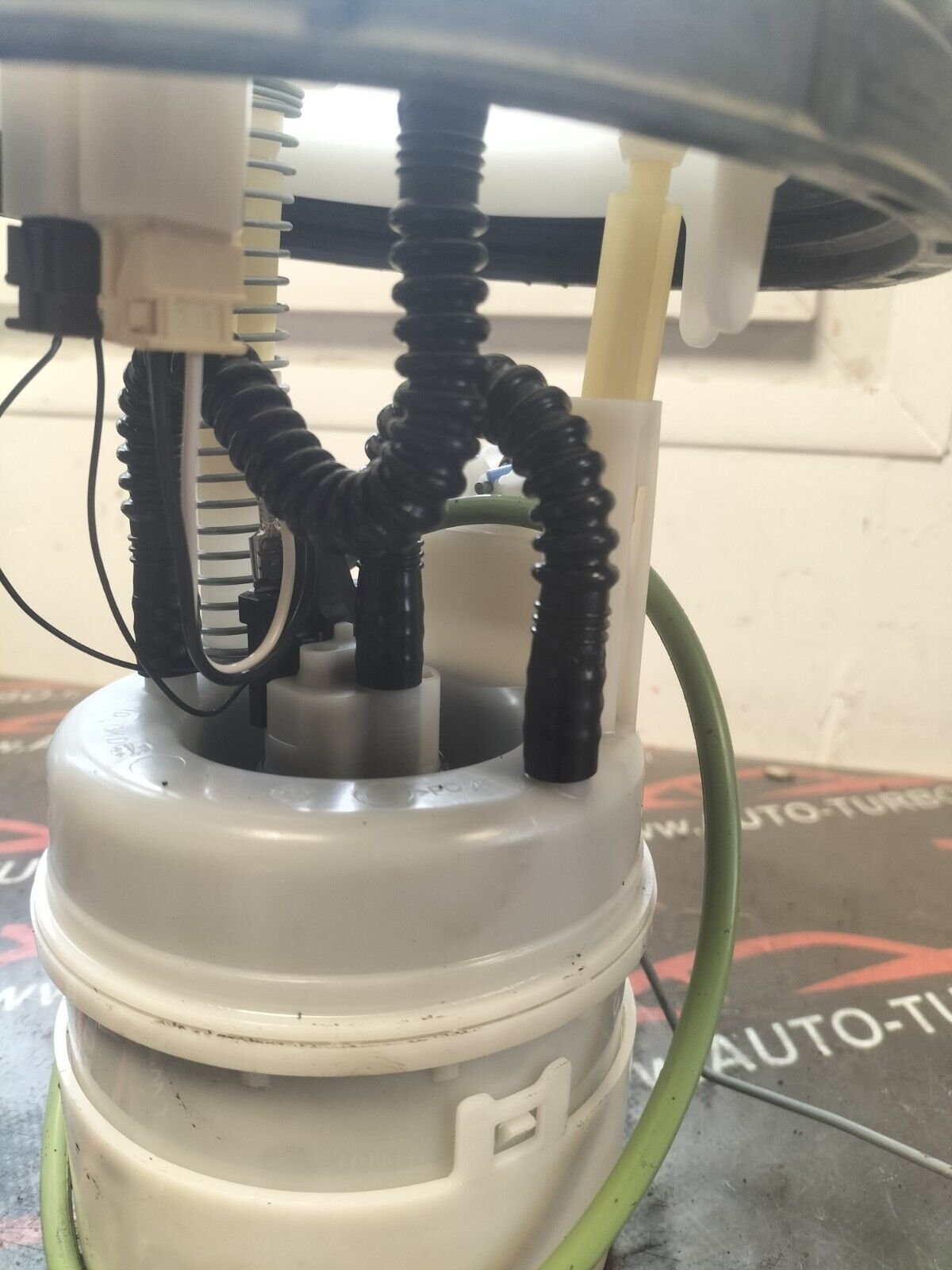 POMPA A GAVAGE  ESSENCE CITROEN DS3  1.6 THP  156 CH