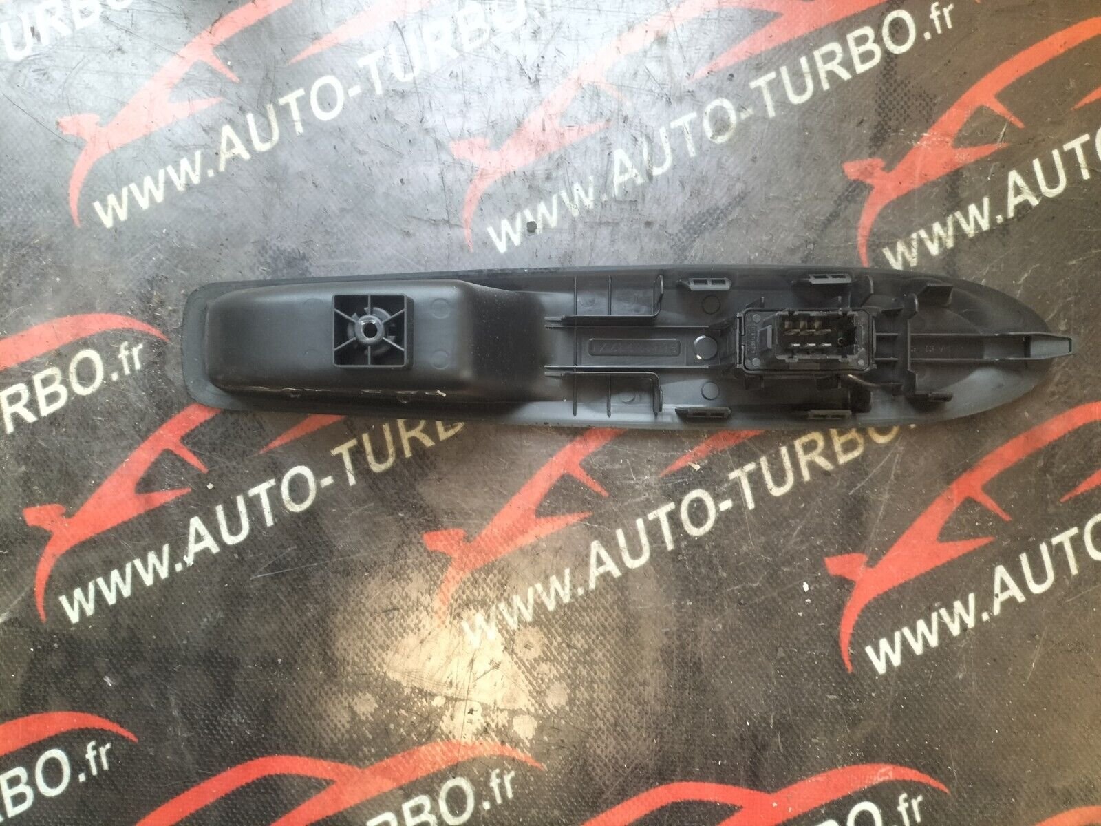 COMMANDES LEVE VITRE PASSAGER CITROEN DS3  1.6 THP  156 CH 96638232XT