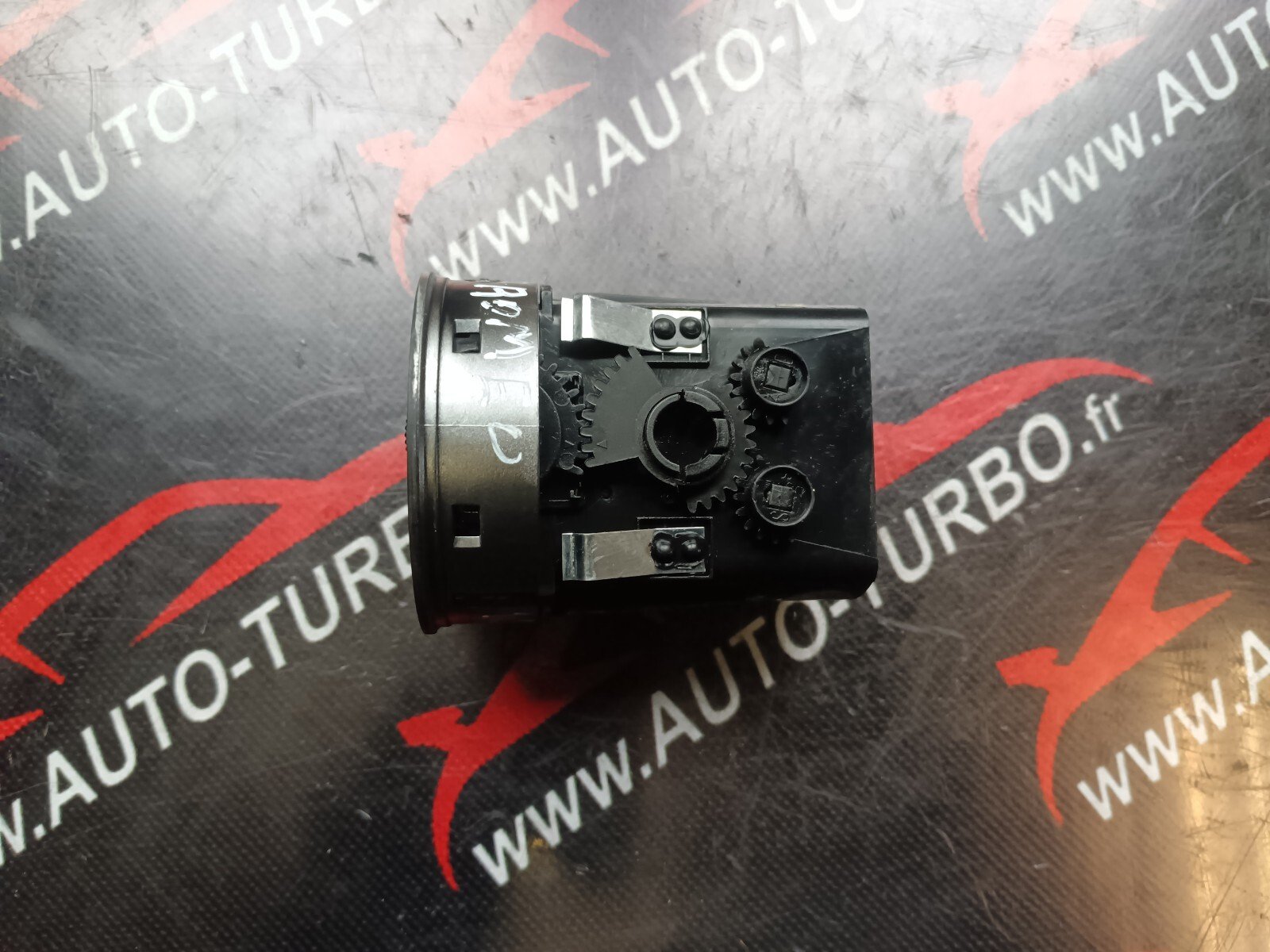 GRILLE D'AERATION TABLEAU DE BORD ALFA ROMEO 159 REFERENCE: 376630